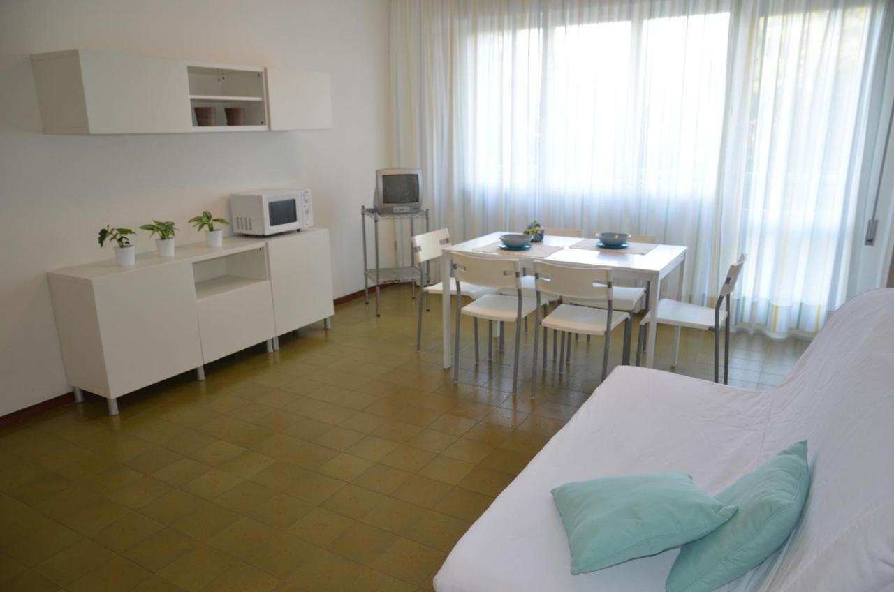 Appartamenti Massimo Bibione Luaran gambar