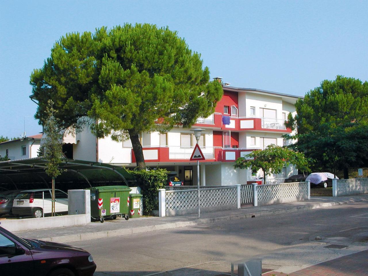 Appartamenti Massimo Bibione Luaran gambar